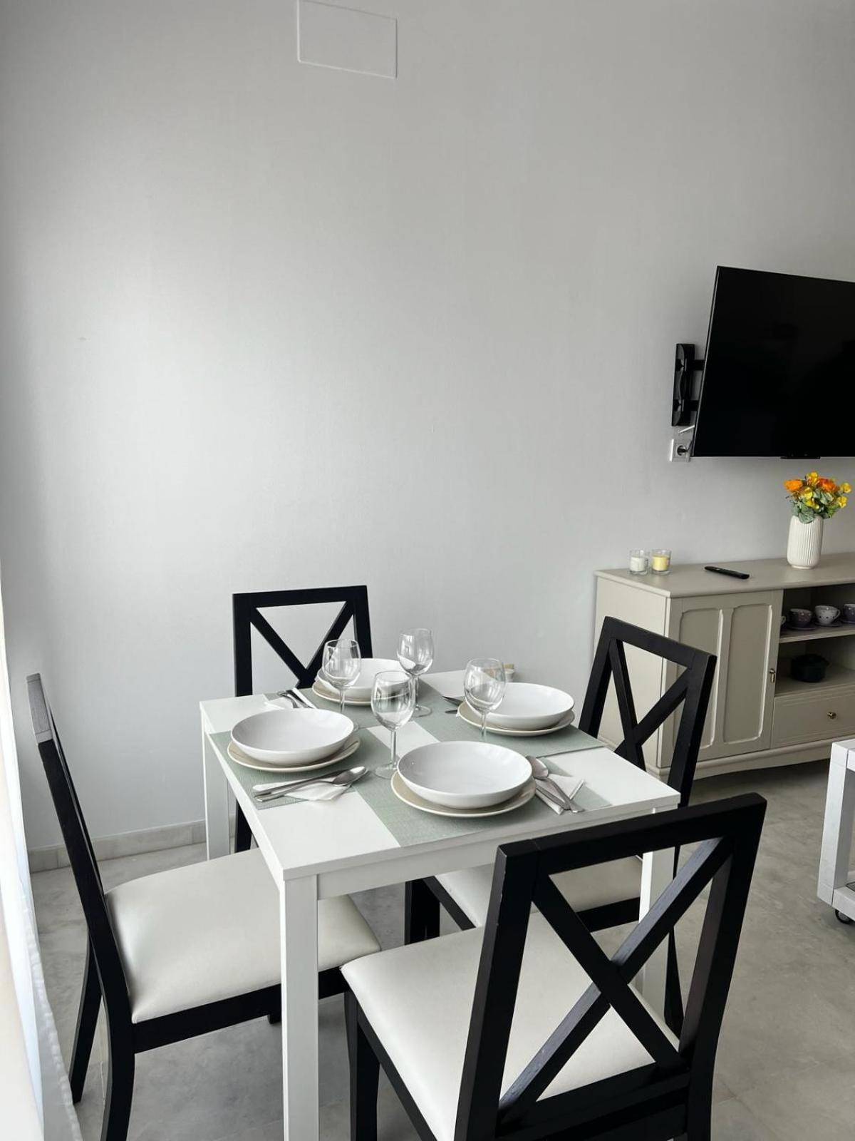 Aticos Lux Sevilla Piscina Parking 볼무요스 외부 사진